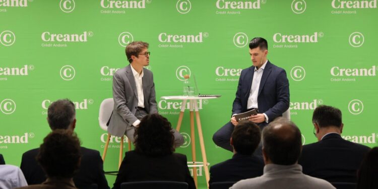 Un moment de la conferència 'Descobreix el private equity: la clau per diversificar les teves inversions' de Creand Crèdit Andorrà.