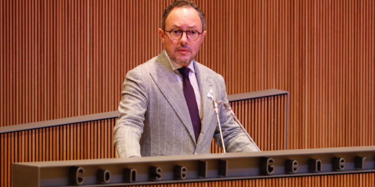 La llei òmnibus preveu més control de les empreses pantalla