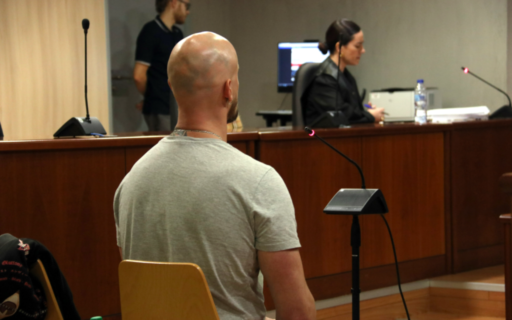 L'exprofessor de Vielha condemnat per abusos a una menor, durant el judici celebrat el mes passat (Foto: ACN)