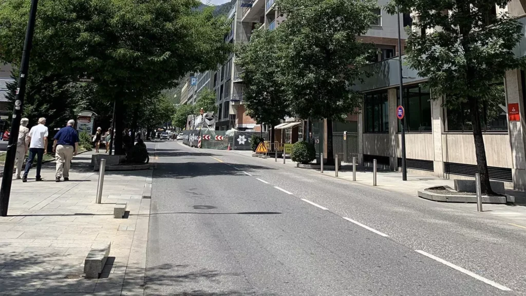 Els fets van tenir lloc al carrer Prat de la Creu. Foto: Google.