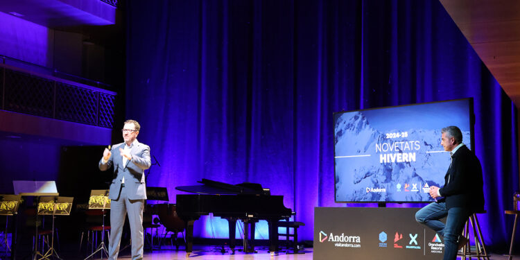 El director d'Andorra Turisme i el de màrqueting de Grandvalira Resorts durant la presentació.