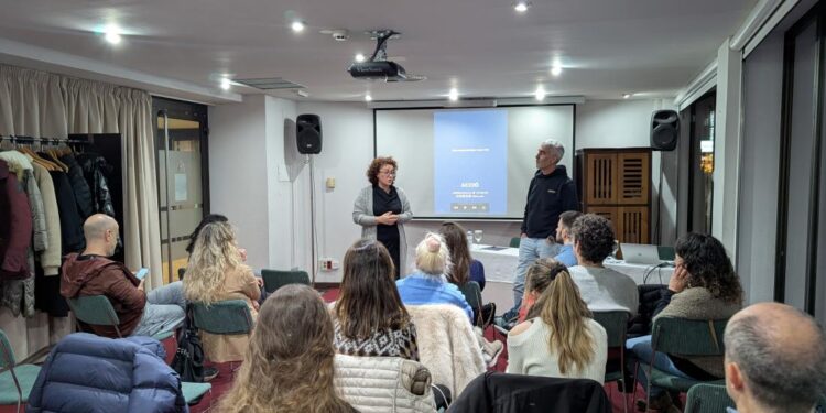 ‘Si Pallarès vol dirigir l’Institut de la Dona ha de dimitir com a presidenta d’Acció’