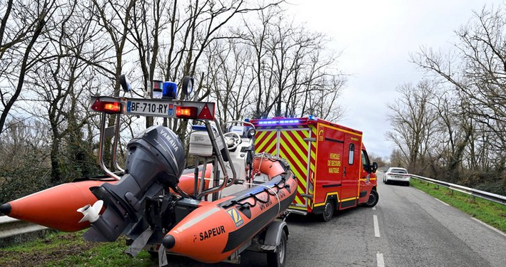 Més de 25 bombers en la recerca d’una dona arrossegada pel corrent d’un riu a l’Arieja