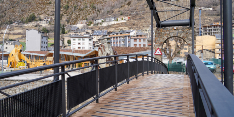 La passarel·la de la Mola, que ha reobert aquest divendres.