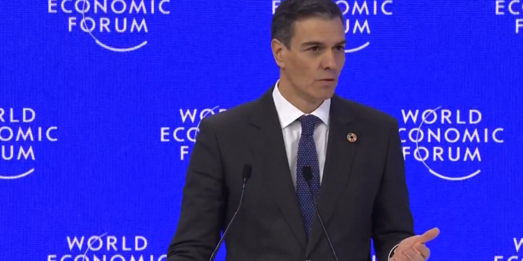 Pedro Sánchez proposa a la UE posar fi a l’anonimat en xarxes socials