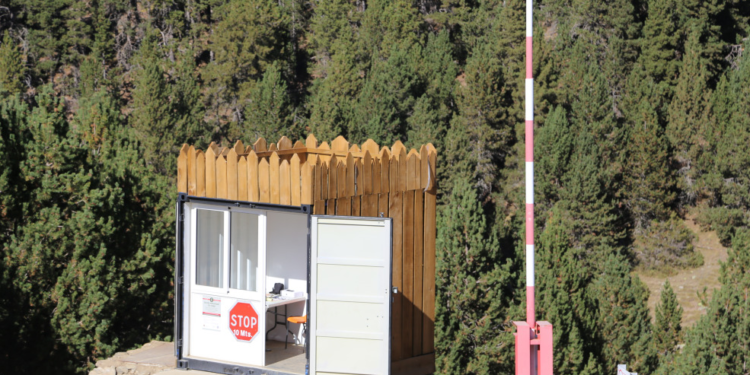 Dotze multes per accedir amb vehicles al medi natural a Sant Julià el 2024