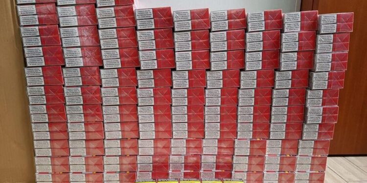 Paquets de Marlboro comissats a França. Foto: Google.