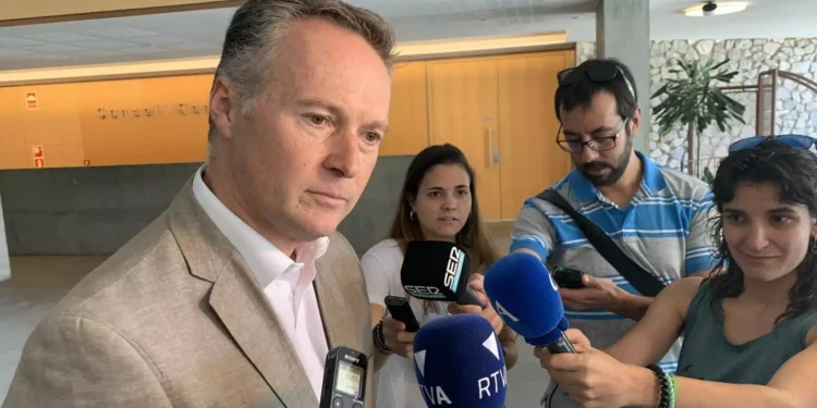 Ferran Costa en una compareixença davant la premsa. Foto: ANA.