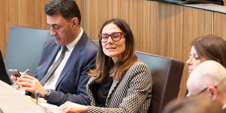 Reunió entre Govern i l’Institut de la Dona per tractar la polèmica d’Onlyfans