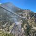 L'incendi que s'ha declarat prop del pont tibetà de Canillo.