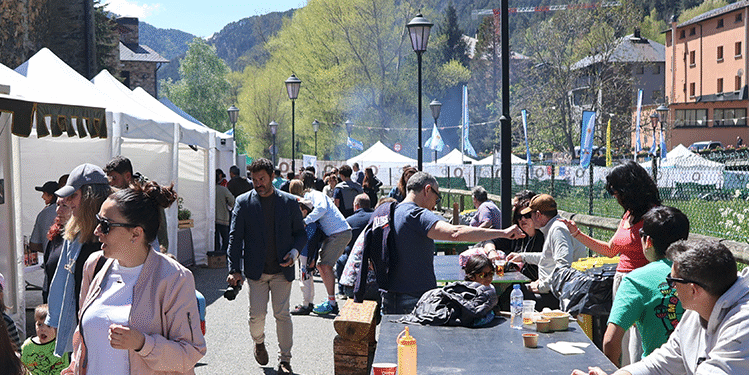 Bona participació a la primera Fira del Vermut d’Ordino