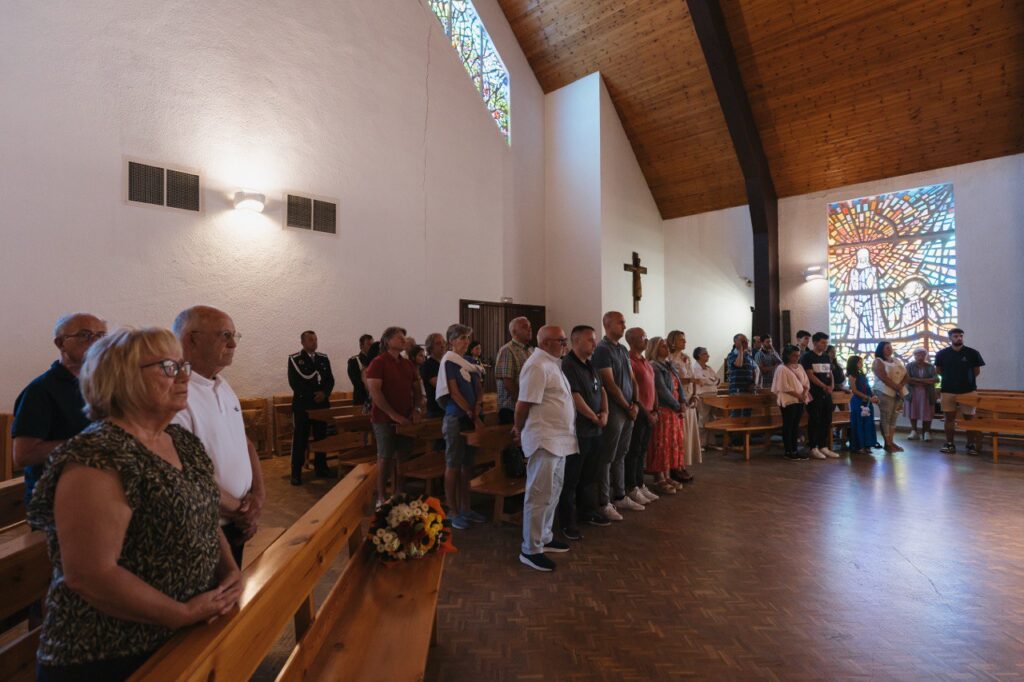 Un moment de la missa de sant Pere al Pas de la Casa. Foto: Comú d'Encamp.