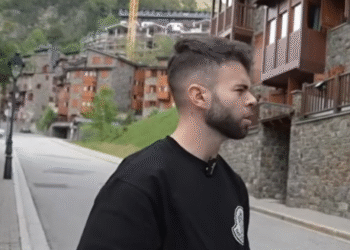 (vídeo) El youtuber ‘Salvilla’ presumeix de 193.000 euros de benefici a Andorra