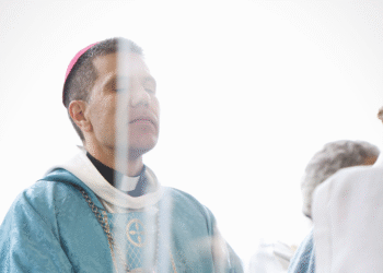 Comença la jura de la Constitució del nou Copríncep Episcopal Serrano-Pentinat