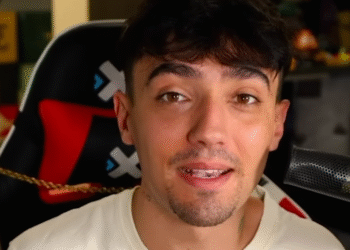 El youtuber assenyalat per menystenir el català atribueix la polèmica a “l’activisme polític”