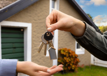 Entrega de les claus d'un habitatge.