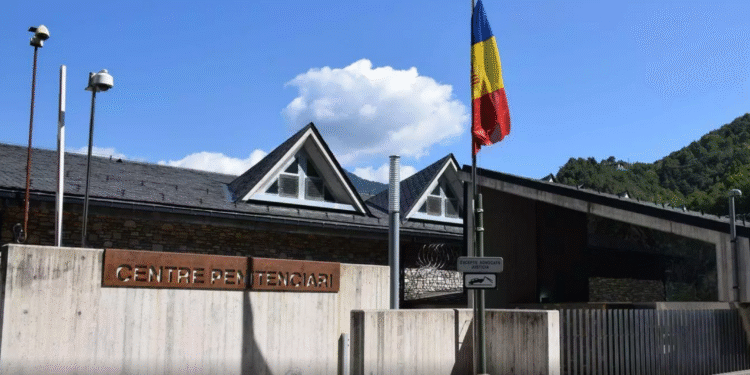Una imatge d'arxiu de l'entrada al centre penitenciari de la Comella.