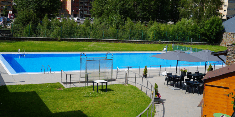 La piscina de la Mola obre el dia 21 de juny