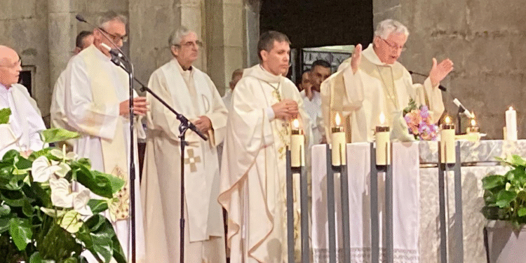 Missa de comiat a Vives com a Copríncep