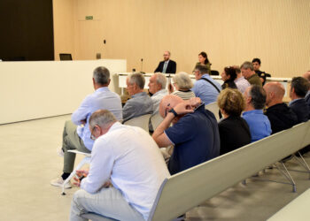 Part dels condemnats abans d'escoltar la sentència. Foto: ANA.