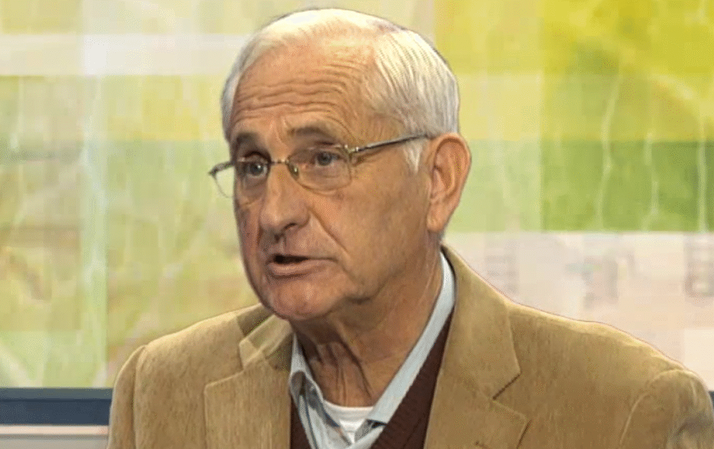 Amadeu Clausó, en una entrevista al programa 'Signes del temps' sobre el seu projecte solidari al Perú.