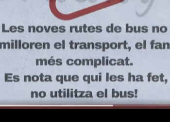 Imatge del cartell contra els canvis. Foto: ATV.