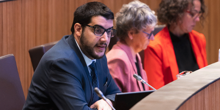 Baró pregunta al Govern quina és la naturalesa jurídica de BPA