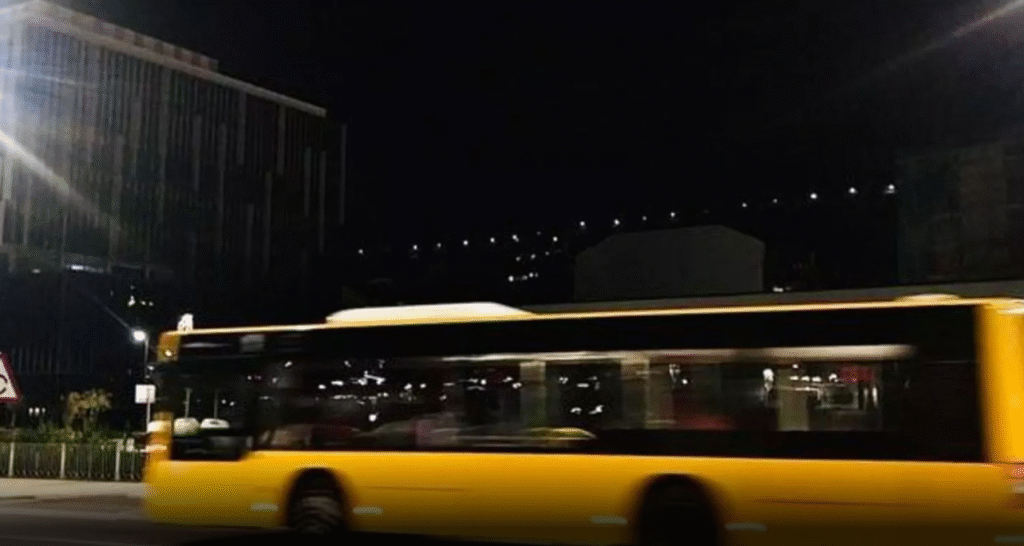 Un bus nocturn.