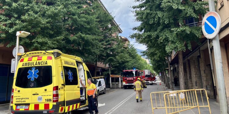 Intervenció dels Bombers per una olla cremant a la Seu