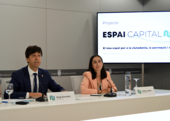 Els cònsols d'Andorra la Vella, Sergi González i Olalla Losada, durant la presentació del nou projecte.