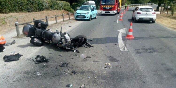 L'accident d'una moto a l'Hospitalet. Foto: LD.
