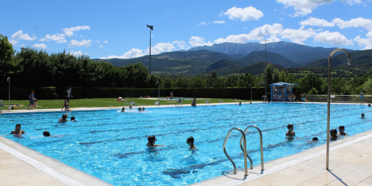 La piscina municipal de la Seu serà gratuïta durant les onades de calor