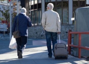 Menys excursionistes i més turistes