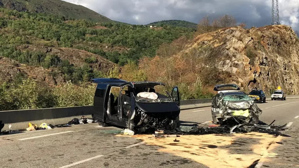 Imatge d'un accident amb sis morts a l'RN20. Foto: Arxiu.