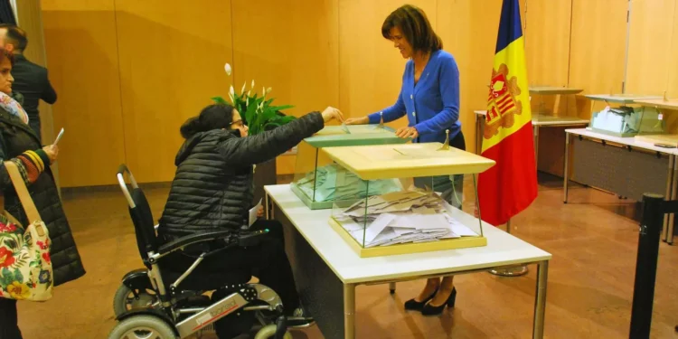 Si la coalició CC-Liberals és l'embrió d'una formació que agrupi la dreta tradicional amenaça amb treure Andorra Endavant la clau de la governabilitat