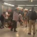 Baralla de joves magrebins al metro de Barcelona. Foto: Google.