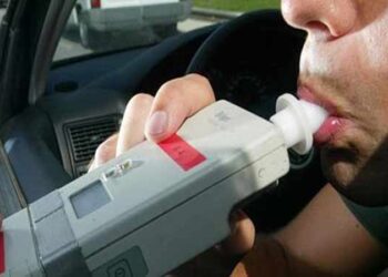 Prova d'alcoholèmia. Foto: Google.
