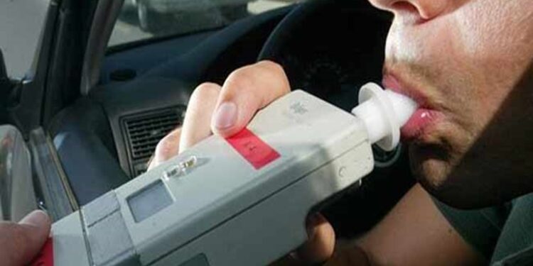 Prova d'alcoholèmia. Foto: Google.