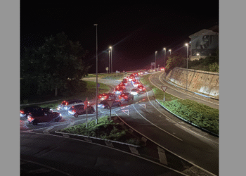 Imatge de la cua. Foto: Ràdio Seu.