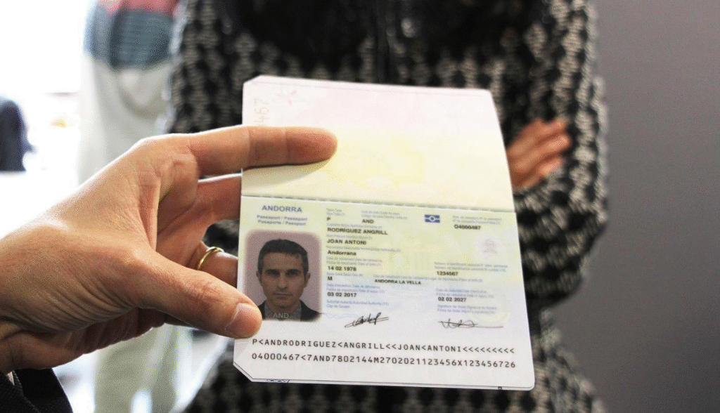 Un passaport andorrà.