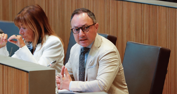Xavier Espot al Consell General.