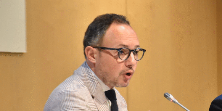 “Cal erradicar de forma contundent els incidents relacionats amb el contraban de tabac”