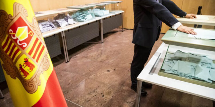 Urnes preparades a Andorra la Vella per a les eleccions generals. Foto: (AndorraCapital/Arxiu)
