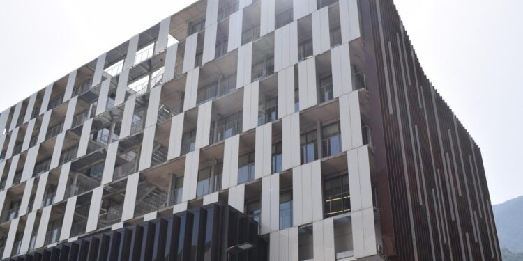 Relleu generacional al Tribunal de Corts per la jubilació de tres magistrats