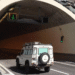 Un vehicle entrant al Túnel de les Dos Valires.