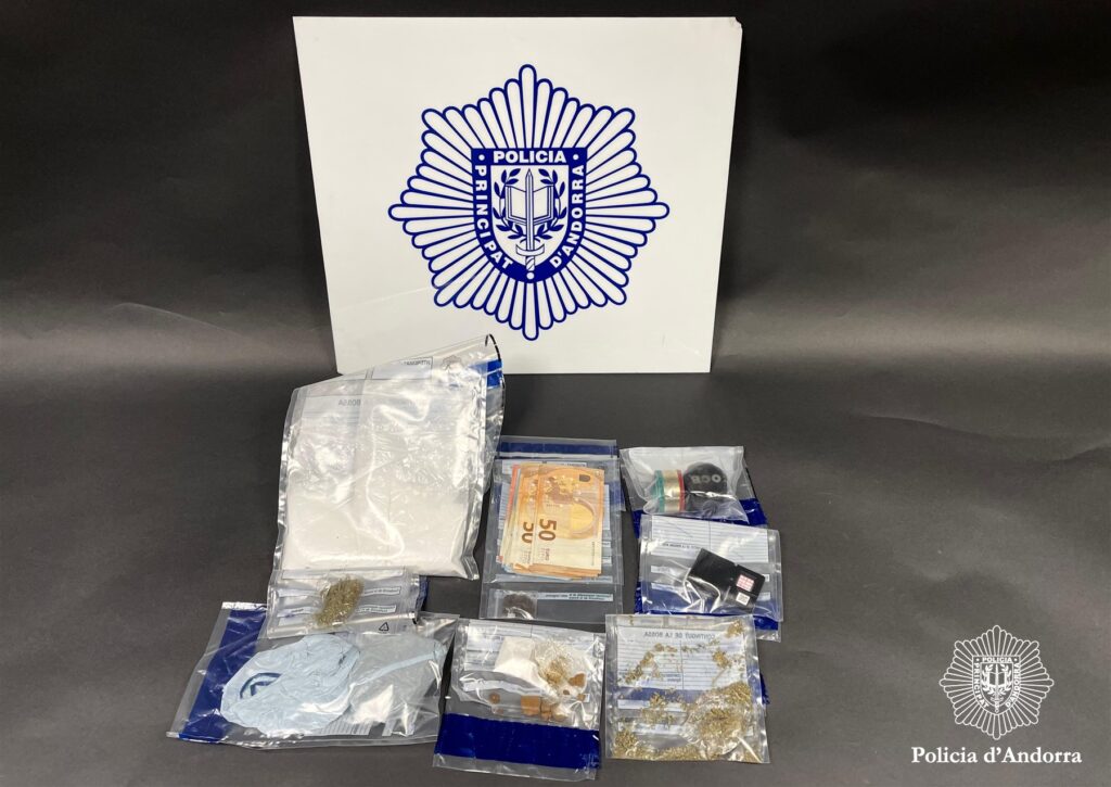 La droga comissada per la policia. Foto: Policia d'Andorra