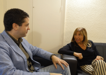 Un moment de la trobada entre l’alcalde de la Seu d’Urgell, Joan Barrera, i la ministra de Presidència, Economia, Treball i Habitatge, Conxita Marsol, del passat divendres.