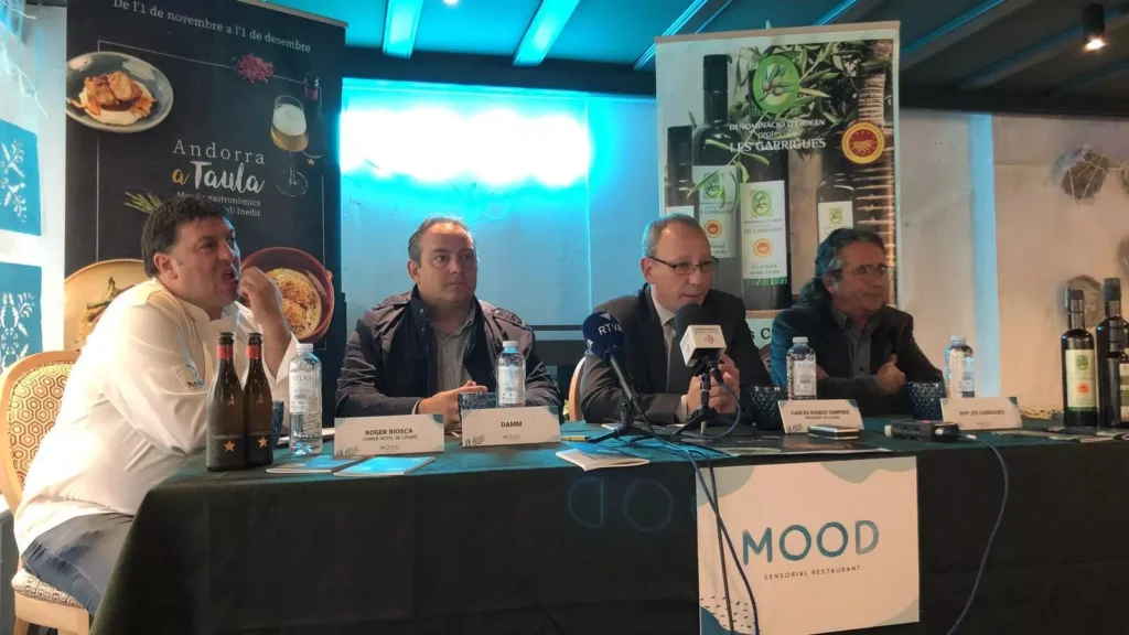 Presentació d'una edició de l'Andorra a Taula. Foto: Google.