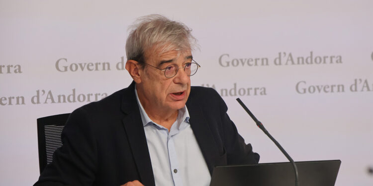 Moratòria de noves universitats fins a establir una estratègia nacional