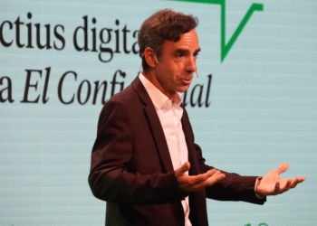 El moderador i economista Javier Molina, expert en actius digitals i col·laborador econòmic a El Confidencial.